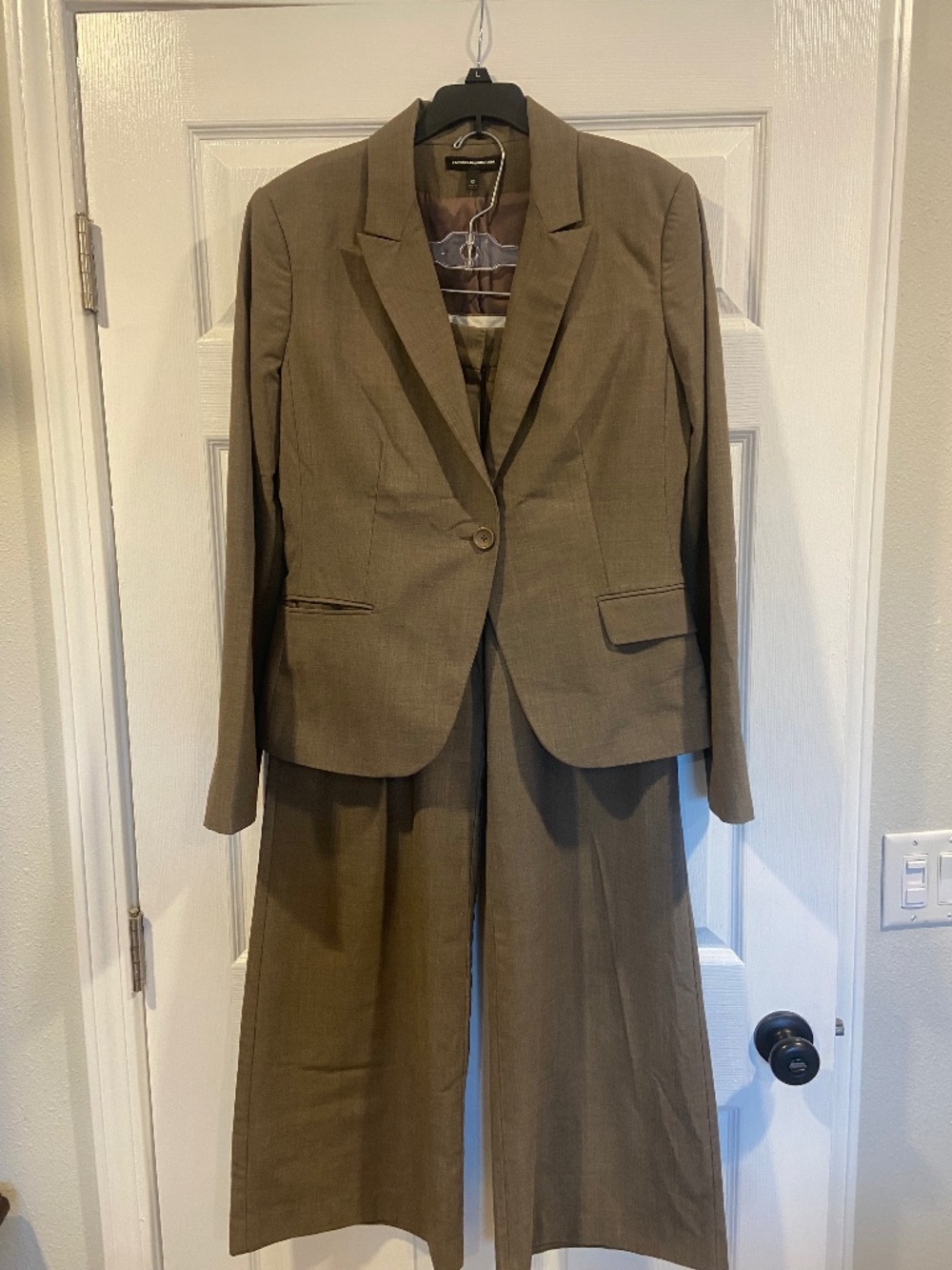 Express Suit Sz 12 Tan